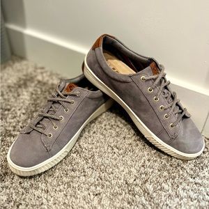 Sperry Women's Anchor Plushwave LTT Sneaker. Women’s Size 9. Grey suede.